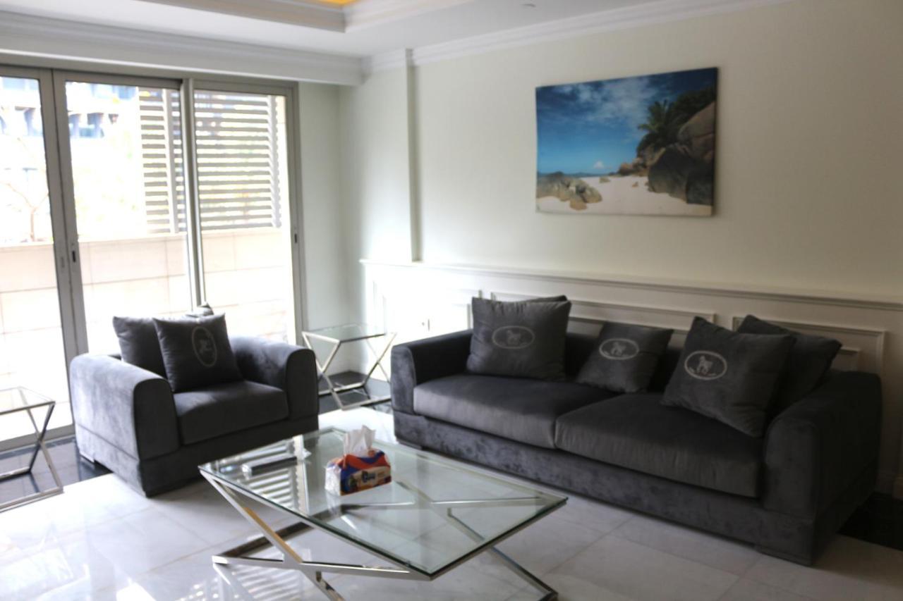 Versace Tower Luxury Suites - Downtown Beirut Eksteriør bilde