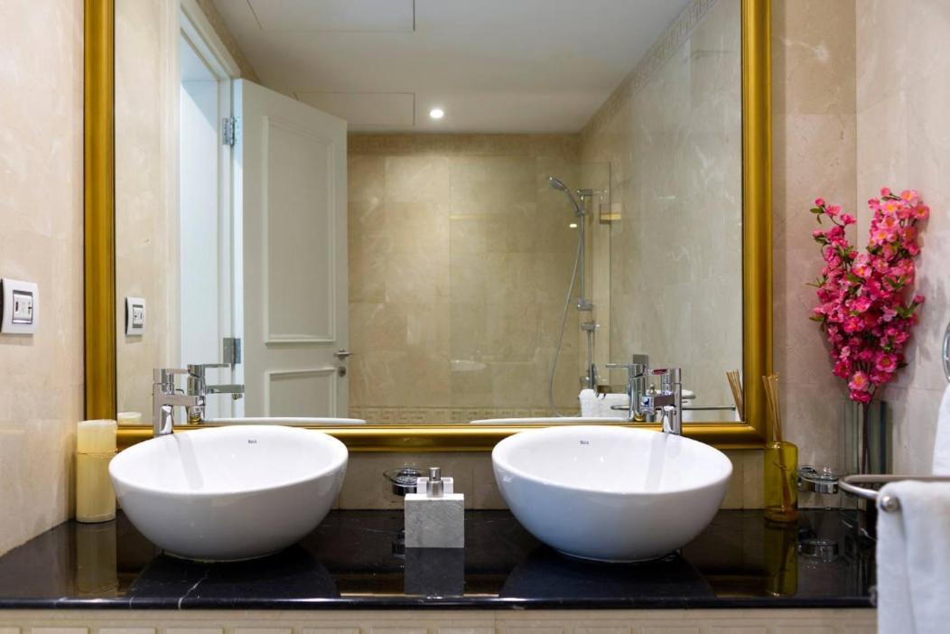 Versace Tower Luxury Suites - Downtown Beirut Eksteriør bilde